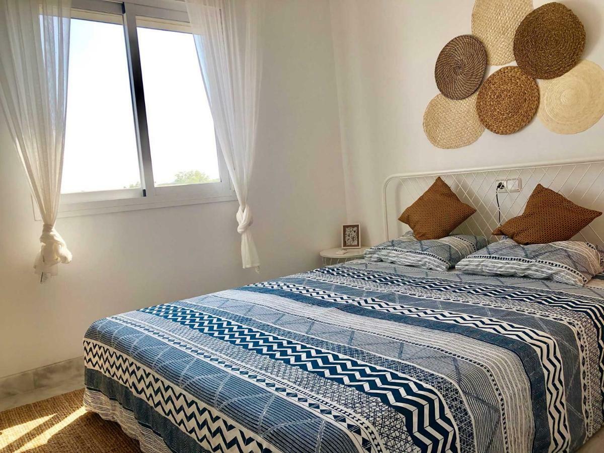 Bright Apartment 300M From The Beach Ситио-де-Калаонда Экстерьер фото
